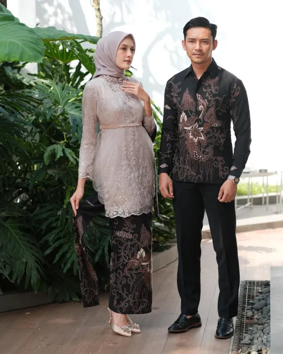 Batik Couple Madina Series Tiffany Nude Kebaya Engagement Premium