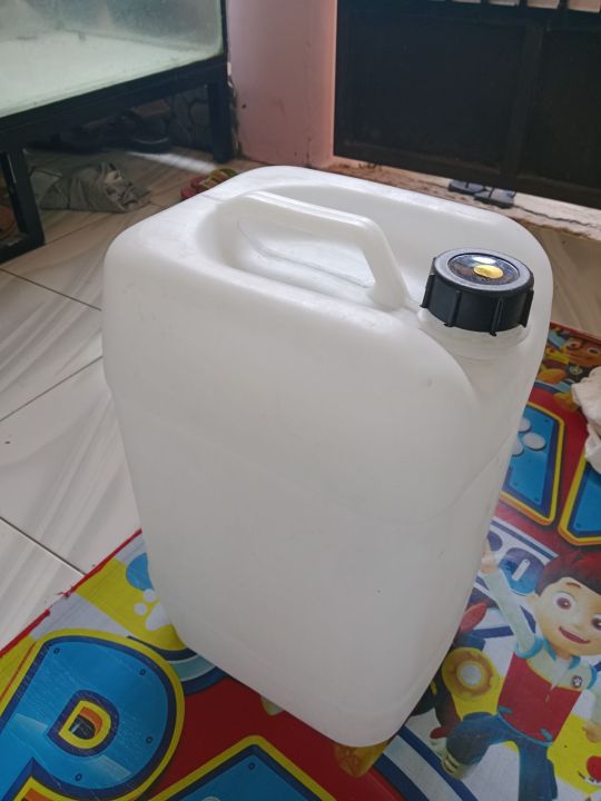 Jerigen Derigen Putih Kapasitas 20 Liter Bersih Sama 5 Liter Kompan