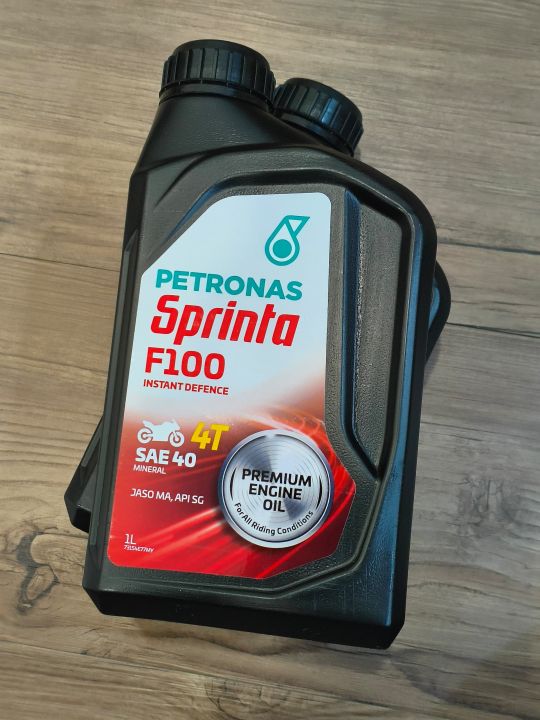 Petronas Sprinta F100 Instant Defence 4T SAE 40 Mineral Jaso Ma Api SG