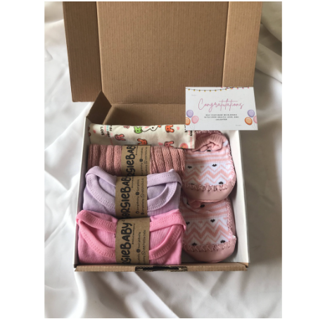 Hampers Kado Hadiah Set Gift Lahiran Bayi Newborn Laki Laki Perempuan