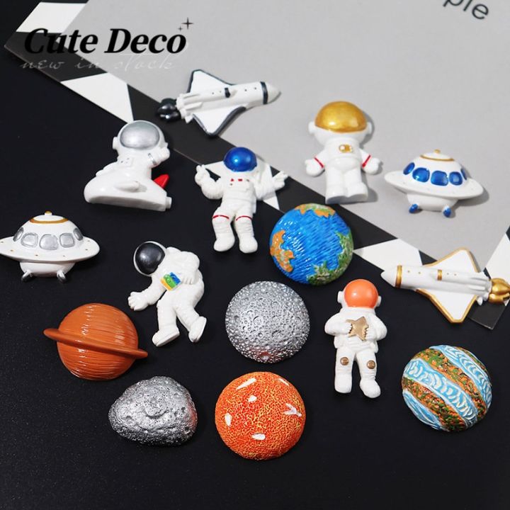 Cutedecocute Cartoon Astronaut Types Hug Spaceman Black Stars