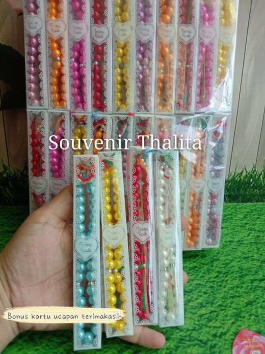 Souvenir Pernikahan Tasbih Mutiara Besar Kemasan Mika Motif Pcs