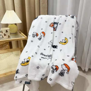 Snoopy new cute cartoon digital printing soft and comfortable skin-friendly warm flannel single layer blanket for men and women