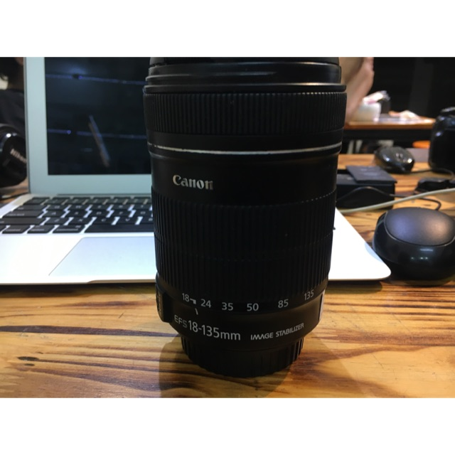 Lens canon tele 18-135mm is Ống Kính Canon Chất Lượng Cao