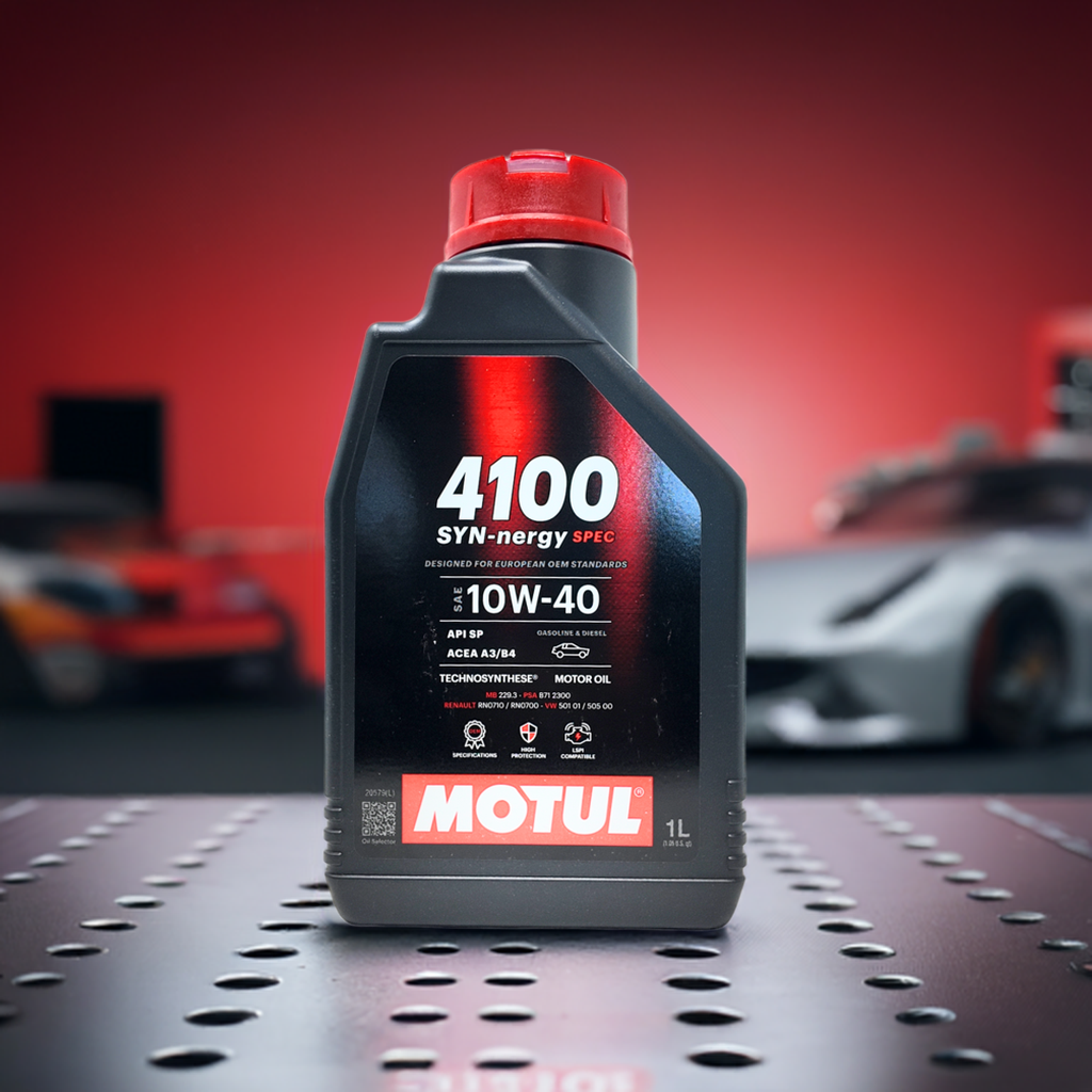 Motul 4100 10W-40 Turbolight 1L | Aceite de Motor Coches Motul | Lubricante Motor gasolina y diésel 10W40 de Alta Calidad | Protección para Motor | Aceite Motul Semisintético | Aceite de Coches 10W-40 | Aceite de Motos 10W-40 | Rendimiento Superior - 1