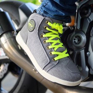 รองเท้าขี่รถจักรยานยนต์ผู้ชายและผู้หญิงรองเท้าสั้นลําลองฤดูใบไม้ร่วงรองเท้าขี่ระบายอากาศป้องกัน Motorbik ยางแต่เพียงผู้เดียว