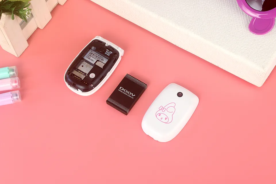 Doov W11 Pink Mini Children' S Cartoon Rabbit Flip Top Open Keypad Phone  for Kids - China Kids Feature Phone and Cartoon Body Style price