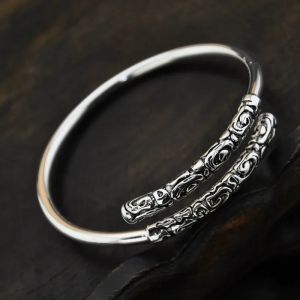 ZEEMIN Halloween Christmas Black Myth: Wukong Bracelet The Destined One Golden Cudgel Weapon Model Bracelet Fashion Bracelet Jewelry Toy Gift