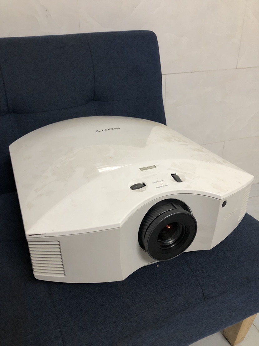 Hòa máy chiếu Nhật cao cấp