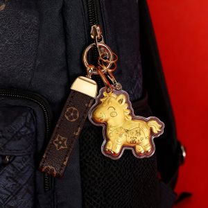 已开光 招财 马上有钱钥匙扣卡通生肖小马挂件送礼手机链饰品礼物 Immediately Available Money Keychain Cartoon Zodiac Horse Pendant As A Gift for Mobile Phone Chain Jewelry. Gift.