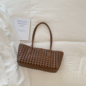 clu 2026 Summer Hollow out Beach Bag Woven Handbag Chic Niche Basket Bag Beach Vacation Shoulder Bag ulc