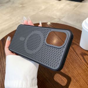 Applicable to OnePlus ACE6 mobile phone case two-color honeycomb heat dissipation magnetic attraction 1 + ACE5 contrasting color breathable anti-drop 1 + 15 hard cover h2607069