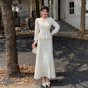 แฟชั่นแขนยาวลูกไม้ด้านบนกระโปรงชุดผู้หญิงใหม่คอวีลูกไม้ชุดเกาหลีเอวหางปลากระโปรงสง่างามอารมณ์สองชิ้น