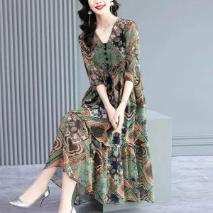 DSF Studio fashion temperament middle-aged and elderly womens clothing summer new large size loose and thin retro printed short-sleeved dress