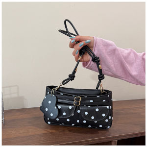 clu 2026 New Advanced Sensory Handbag Colorful Cylindrical Bag Versatile Fashion Wave Point Small Bag ulc