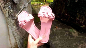 ELHANI88 !! Sandal Flat Kokop Kepang Wanita Trendy