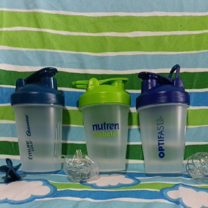 SG Stock Optifast/Ensure/Glucerna/Nutren shaker bottle with Lid & whisk ball perfect for mixing protein shake/supplements about 450ml