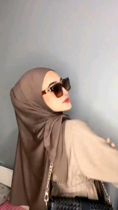 Hijab segi tiga instan kaos jersey premium | Kerudung segi tiga instan | Jilbab segi tiga instan