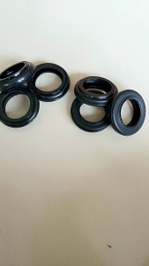 5 PC Karet Tutup Abu debu ( Boot master) Mitsubishi Belakang Colt Diesel PS 100 PS Canter 125