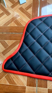 Alas taplak dashboard mobil calya/Sigra ( 2016-2023 ) / lapis pelindung dashboard mobil Calya dan Sigra Kulit sintetis premium motif wajik