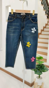 กางเกงยีนส์ขา5ส่วนขาเดฟปักดอกไม้ ผ้ายืด เอวสูง งานผ้านิ่มใส่สบายเหมาะมากกับสาวอวบมีไซด์32-44