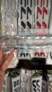 Bộ chữ nổi Vario 2020 màu crôm bóng loại zin hàng nhập Thái Lan chất lượng cao dành trang trí riêng cho dòng xe này tem nổi cứng gồm 2 cái như hình màu sắc rất đẹp và bền giá bán cực tốt bán lẻ như bán sỉ