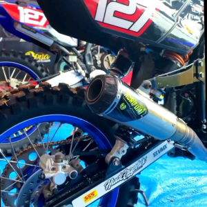 Knalpot Norifumi GTX Pro: Pilihan Terbaik untuk Motor KLX150, CRF150L, WR155 & DTracker\\n\\n Apa itu Knalpot Norifumi GTX Pro?\\n\\nKnalpot Norifumi GTX Pro adalah knalpot yang dirancang khusus untuk meningkatkan performa dan penampilan motor Anda. Knalpot ini kompatibel dengan beberapa model motor populer seperti KLX150, CRF150L, WR155, dan DTracker.\\n\\n Spesifikasi Teknis\\n\\nBerikut adalah spesifikasi teknis dari knalpot Norifumi GTX Pro:\\n\\n- Diameter: 50 mm\\n- Material: Stainless steel\\n- Berat: 3 kg\\n- Garansi: 1 tahun\\n\\n Kelebihan & Kekurangan\\n\\n**Kelebihan:**\\n\\n- Knalpot Norifumi GTX Pro dapat meningkatkan tenaga dan torsi motor Anda\\n- Desain knalpot yang stylish dan aerodinamis\\n- Kompatibel dengan beberapa model motor populer\\n\\n**Kekurangan:**\\n\\n- Harga knalpot Norifumi GTX Pro mungkin lebih mahal dibandingkan dengan knalpot lain di pasaran\\n- Instalasi knalpot Norifumi GTX Pro mungkin memerlukan bantuan profesional\\n\\n Mengapa Memilih Knalpot Norifumi GTX Pro untuk Motor Anda?\\n\\n Aksesoris Motor KLX150\\n\\nKnalpot Norifumi GTX Pro adalah pilihan yang tepat jika Anda mencari aksesoris motor KLX150 yang dapat meningkatkan performa dan penampilan motor Anda. Knalpot ini kompatibel dengan motor KLX150 dan dapat membantu meningkatkan tenaga dan torsi motor Anda.\\n\\n Knalpot untuk CRF150L\\n\\nJika Anda memiliki motor CRF150L, knalpot Norifumi GTX Pro adalah pilihan yang tepat untuk meningkatkan performa dan penampilan motor Anda. Knalpot ini kompatibel dengan motor CRF150L dan dapat membantu meningkatkan tenaga dan torsi motor Anda.\\n\\n Suku Cadang Motor WR155\\n\\nKnalpot Norifumi GTX Pro juga cocok untuk motor WR155. Knalpot ini kompatibel dengan motor WR155 dan dapat membantu meningkatkan tenaga dan torsi motor Anda.\\n\\n Cara Pasang Knalpot Norifumi GTX Pro pada Motor Anda\\n\\nBerikut adalah langkah-langkah instalasi knalpot Norifumi GTX Pro pada motor Anda:\\n\\n1. Pastikan motor Anda sudah dingin dan mati.\\n2. Cabut kabel baterai motor Anda.\\n3. Lebarkan klip pengikat knalpot lama Anda.\\n4. Angkat knalpot lama Anda dan lepaskan dari motor Anda.\\n5. Pasang knalpot Norifumi GTX Pro pada motor Anda.\\n6. Kencangkan klip pengikat knalpot baru Anda.\\n7. Hubungkan kembali kabel baterai motor Anda.\\n\\n**Tips dan Trik:**\\n\\n- Pastikan Anda memiliki alat yang tepat sebelum memulai instalasi.\\n- Jika Anda merasa tidak yakin, mintalah bantuan profesional.\\n- Selalu ikuti petunjuk dan peringatan keamanan yang tertera pada manual pengguna.\\n\\n Kesimpulan\\n\\nKnalpot Norifumi GTX Pro adalah pilihan yang tepat jika Anda mencari aksesoris motor KLX150, CRF150L, WR155, dan DTracker yang dapat meningkatkan performa dan penampilan motor Anda. Knalpot ini kompatibel dengan beberapa model motor populer dan dapat membantu meningkatkan tenaga dan torsi motor Anda. Namun, pastikan Anda memahami langkah-langkah instalasi dan peringatan keamanan sebelum memulai instalasi.\n}