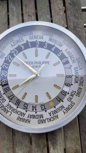 Đồng hồ treo tường PP siêu hiếm