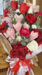 ช่อพันธบัตร ช่อรับปริญญา ช่อดอกไม้พันธบัตร ช่อของขวัญเทศกาลต่างๆ ช่อบูเก้