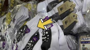 ถุงเท้านักเรียนมีกันลื่นตรากระต่ายสินค้าพร้อมส่งจัดส่งของทุกวันมีทูกไฃส์คะ