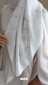 ผ้าคลุม Imallis แถมหมุดโลโก้แบรนด์