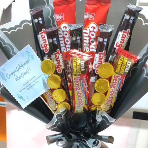 Kinovsyashop - Bucket Coklat/Bucket Wisuda/Bucket Cowo Cewe/Bucket Ultah/Bucket Segala Acara/Bucket Hari Guru