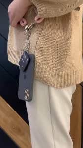 Momax Pincard Pro | Wireless Tracker | Ultra-Slim & Lightweight | Privacy and Security | Works with Find My App | IPX68 Waterproof |