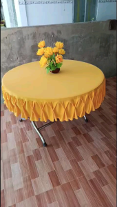 Khăn trải bàn tròn