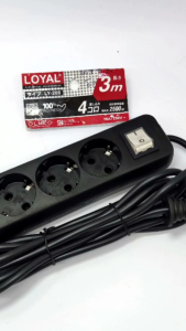ROYAL STOP KONTAK JADI 4 LUBANG KABEL 3 METER PLUS SAKLAR ON/OFF BODY ANTI API TERMINAL KUNINGAN SNI