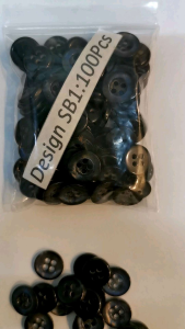 100Pcs 18L/4Hole Shining Buttons(Diameter 12mm)Butang Polyester Corak Tulang dan Mutiara