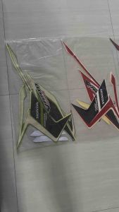 STIKER STRIPING LIS LES BODY MOTOR VARIO TECHNO 110 2011 2012