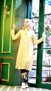 Desi Fashion03: Setelan Kebaya Brukat & Kebaya Tunik Brokat