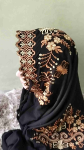 Mukena Dewasa Lajuran Terusan: Pilihan Kekinian & Elegan