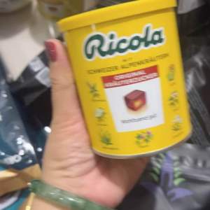 Kẹo Ngậm Thảo Dược Giảm Ho Khàn Giọng Ricola (Đức) 250gr - 180 viên