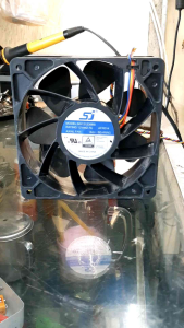 Kipas DC 12CM 12V & 2.7 Ampere: Panduan Lengkap