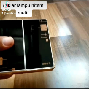 saklar+stopkontak hitam motif