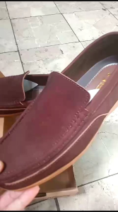 SEPATU MODEL SANTAI UNTUK PRIA DEWASA
