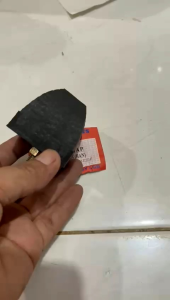 STOPER SAYAP ATAS L300 BAHAN DARI BAN