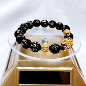 Gelang rezeki pixu