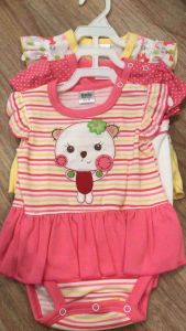 ชุดบอดี้สูท 3 ชุด ฟรุ้งฟริ้ง สวยหวาน น่ารักมาก ชุดเด็กผู้หญิง เสื้อผ้าเด็กผู้หญิง เสื้อผ้าเด็กแรกเกิดถึง 9 เดือน มีสต๊อกพร้อมส่ง มีเก็บเงินปลายทาง