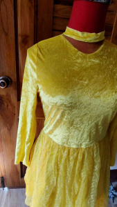 ชุดปิกาจู กระโปรง