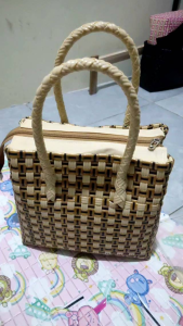 Handbag Anyaman Tasya: Desain Unik & Tahan Lama