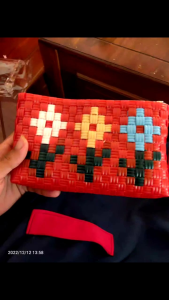 Dompet Pouch Anyaman Motif Bunga