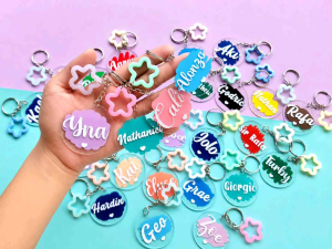 Customized/ Personalized Acrylic Name Keychain Name Tag Keychain Cute Perfect gift